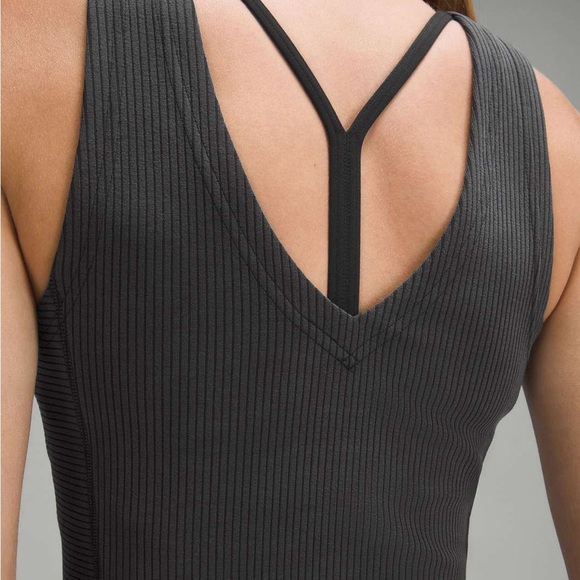 Lululemon Ribbed Softstreme Cropped Tank Top black grey
Size 10 - Picture 3 of 9